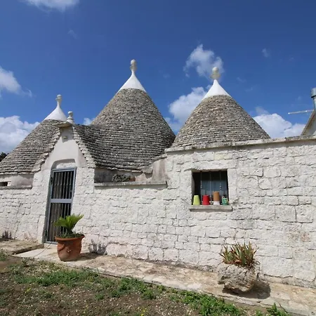 Trullo Il Vecchio Fico Holiday home *